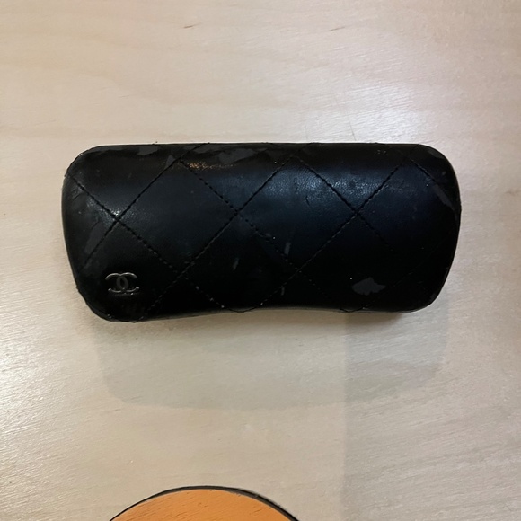 Chanel vintage 90s round white sunglasses - Picture 6 of 6